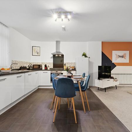 Corinium Lodge - Town Centre Apartment Cirencester Exteriör bild