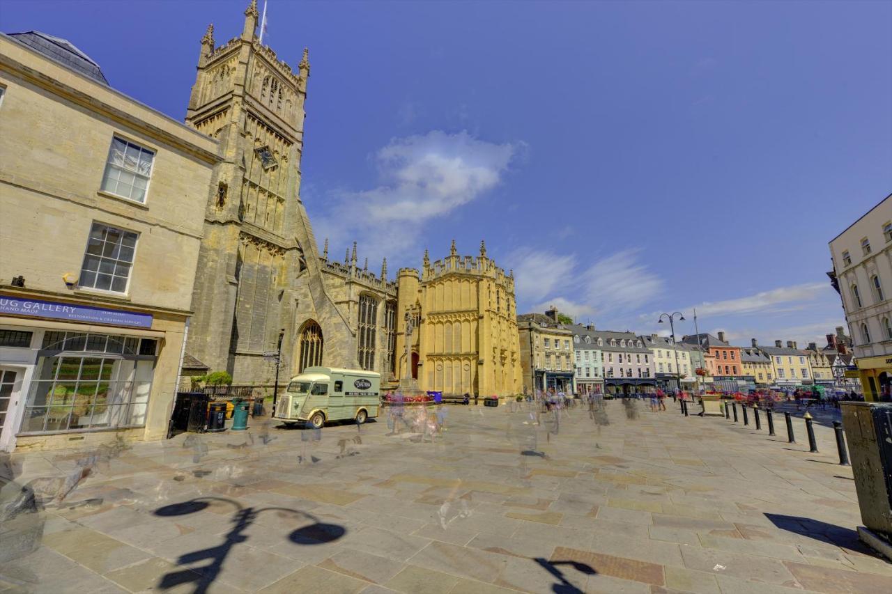 Corinium Lodge - Town Centre Apartment Cirencester Exteriör bild